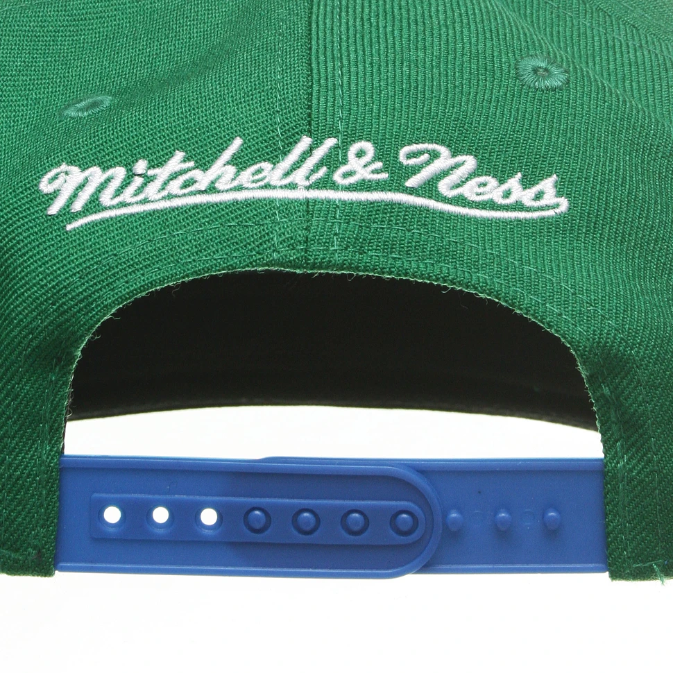 Mitchell & Ness - Dallas Mavericks NBA Vice Script Snapback Cap