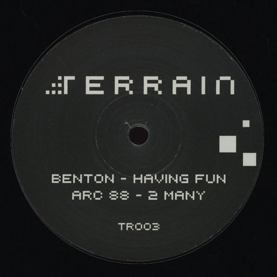 Benton / Arc 88 - Having Fun / 2 Many