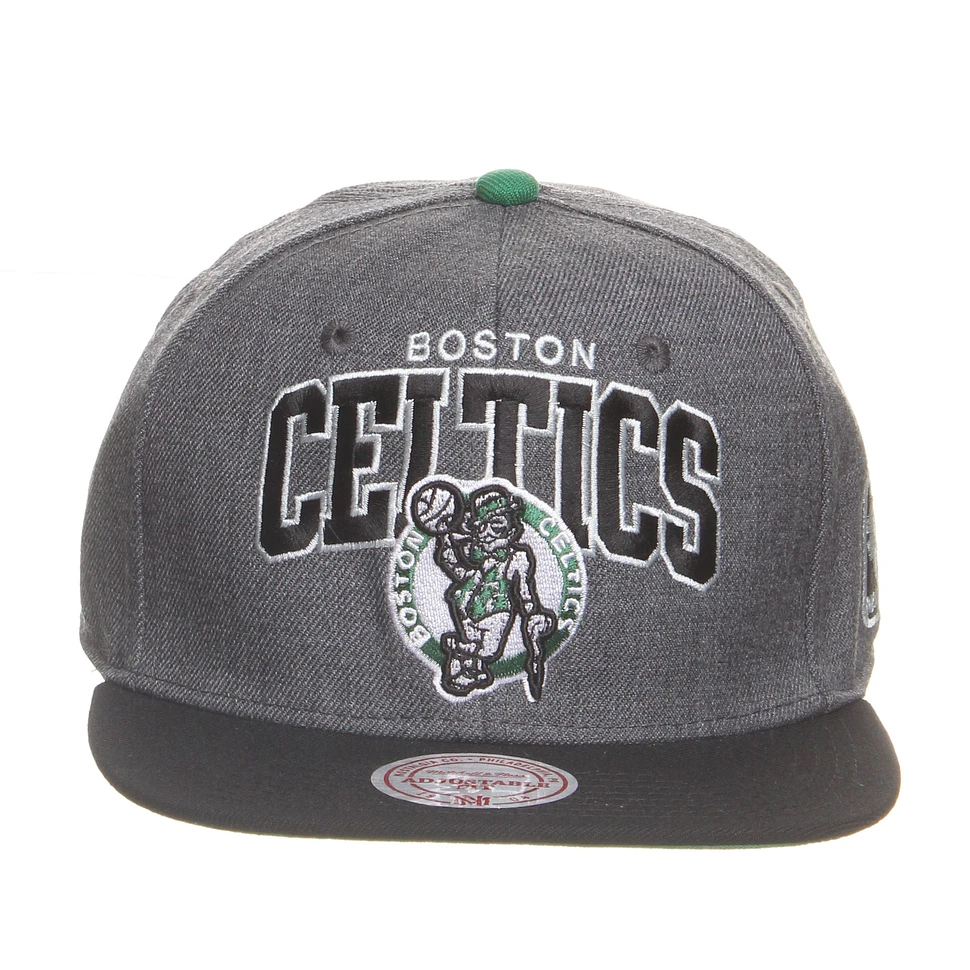 Mitchell & Ness - Boston Celtics NBA Arch W/Logo G2 Snapback Cap