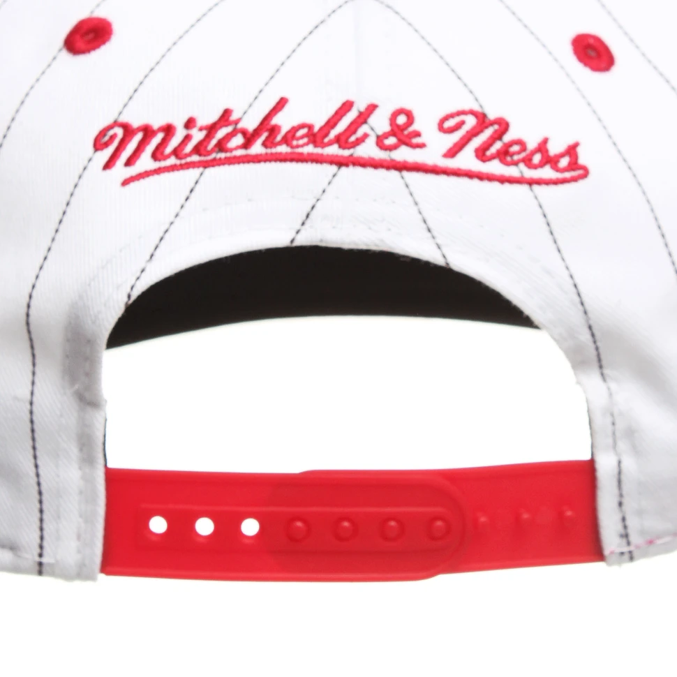 Mitchell & Ness - Chicago Bulls NBA Pinstripe 2 Tone Snapback Cap
