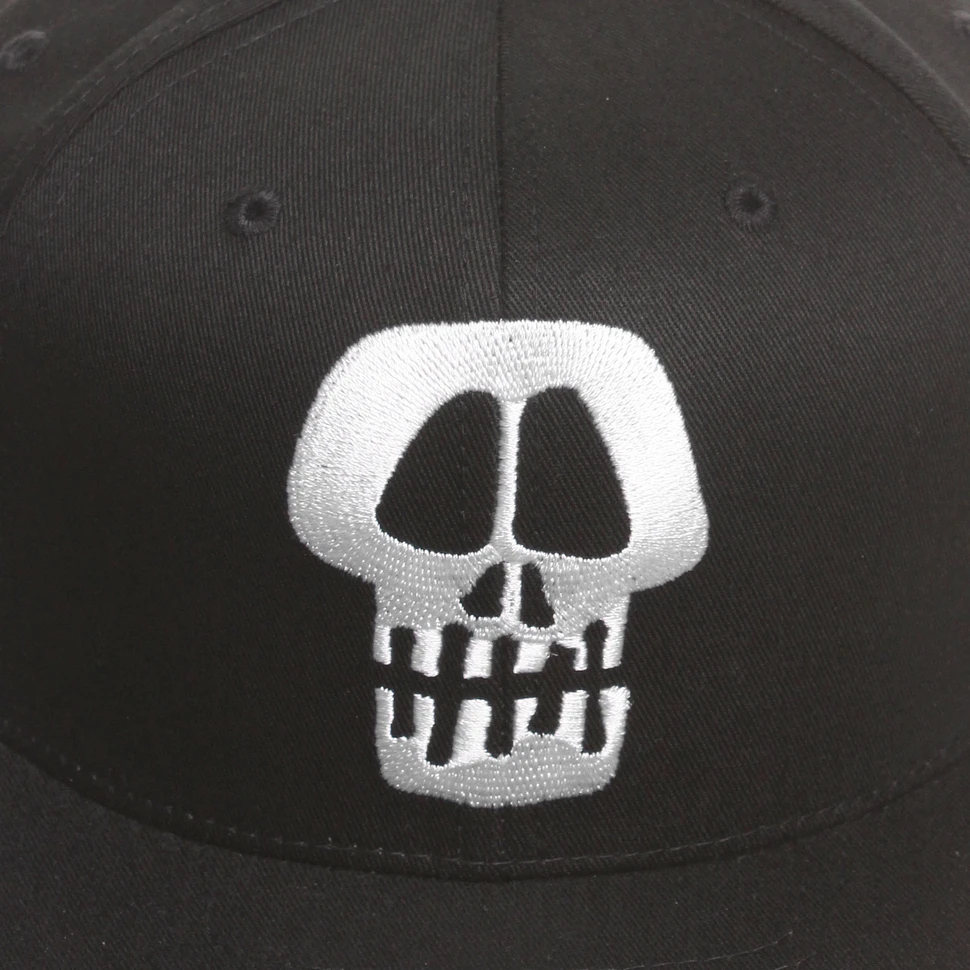Stüssy - Skull Snapback Ballcap