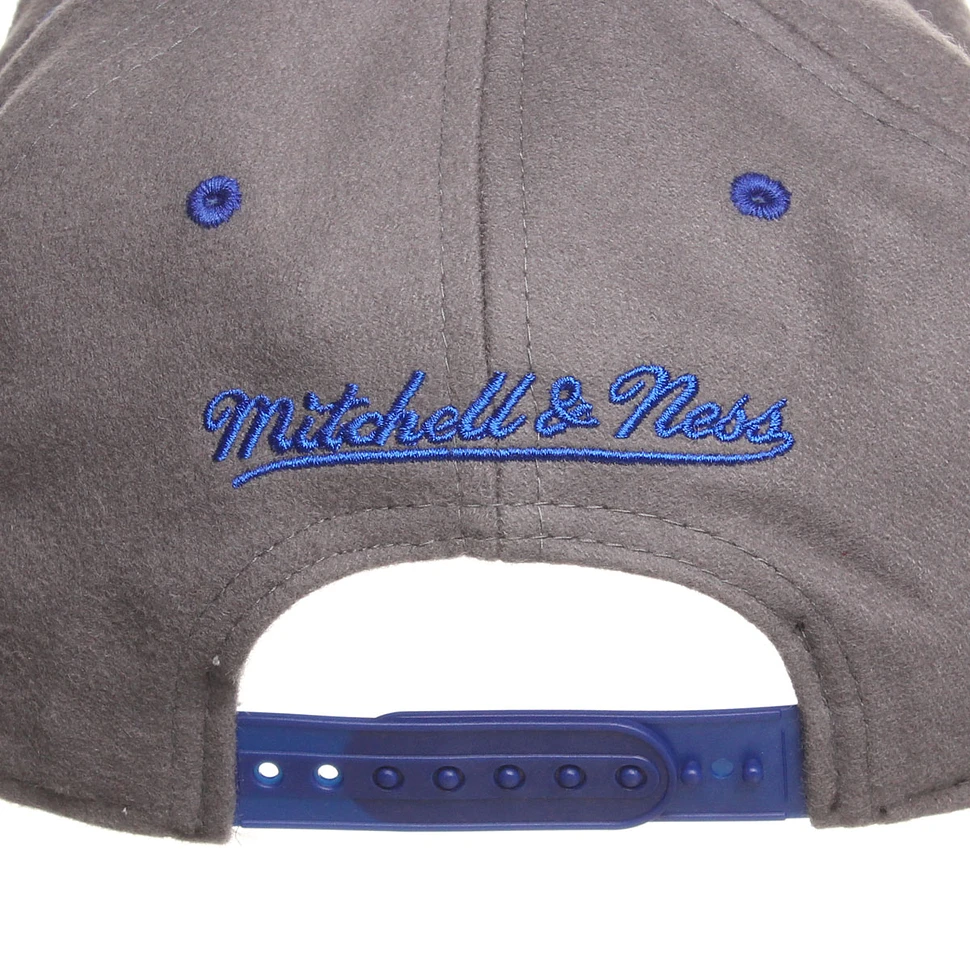 Mitchell & Ness - Philadelphia 76Ers NBA Melton Script Snapback Cap