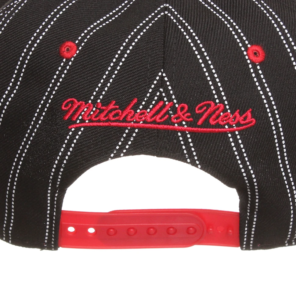Mitchell & Ness - Portland Trailblazers NBA Double Pinstripe Snapback Cap