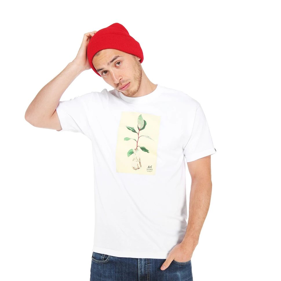 Akomplice - Farmer Dodd T-Shirt