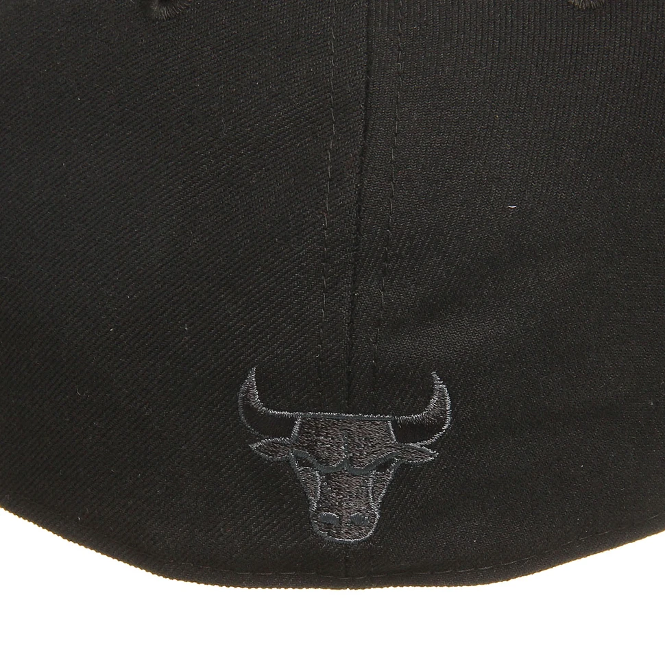 New Era - Chicago Bulls NBA Black Grey Basic 59Fifty Cap