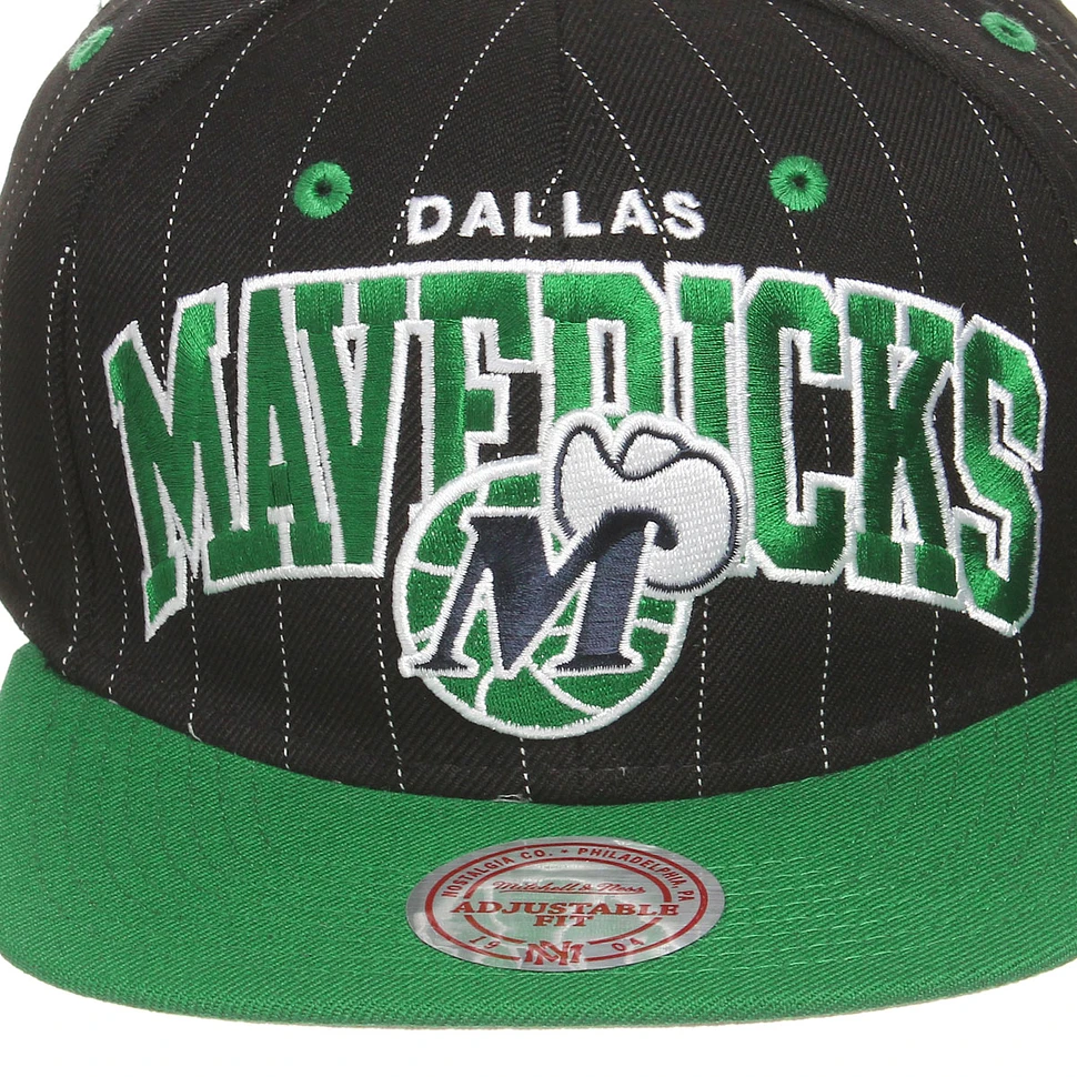 Mitchell & Ness - Dallas Mavericks NBA MTC Pinstripe Snapback Cap