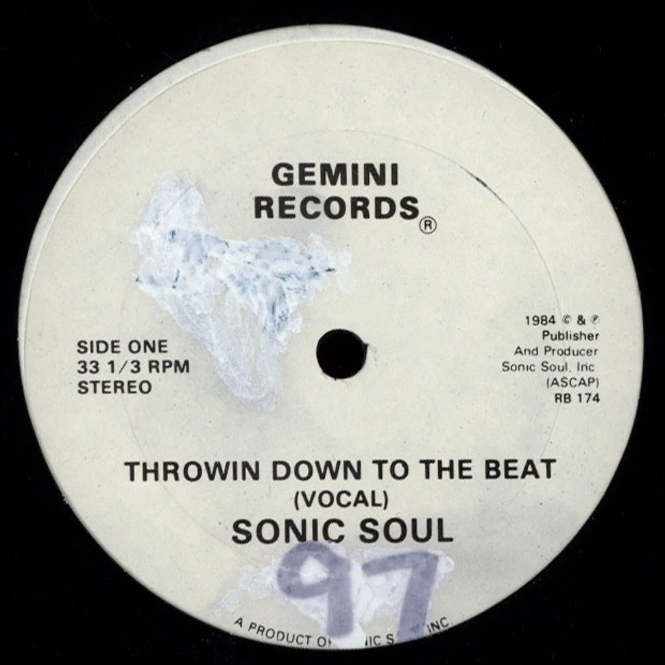 Sonic Soul - Throwin Down To The Beat
