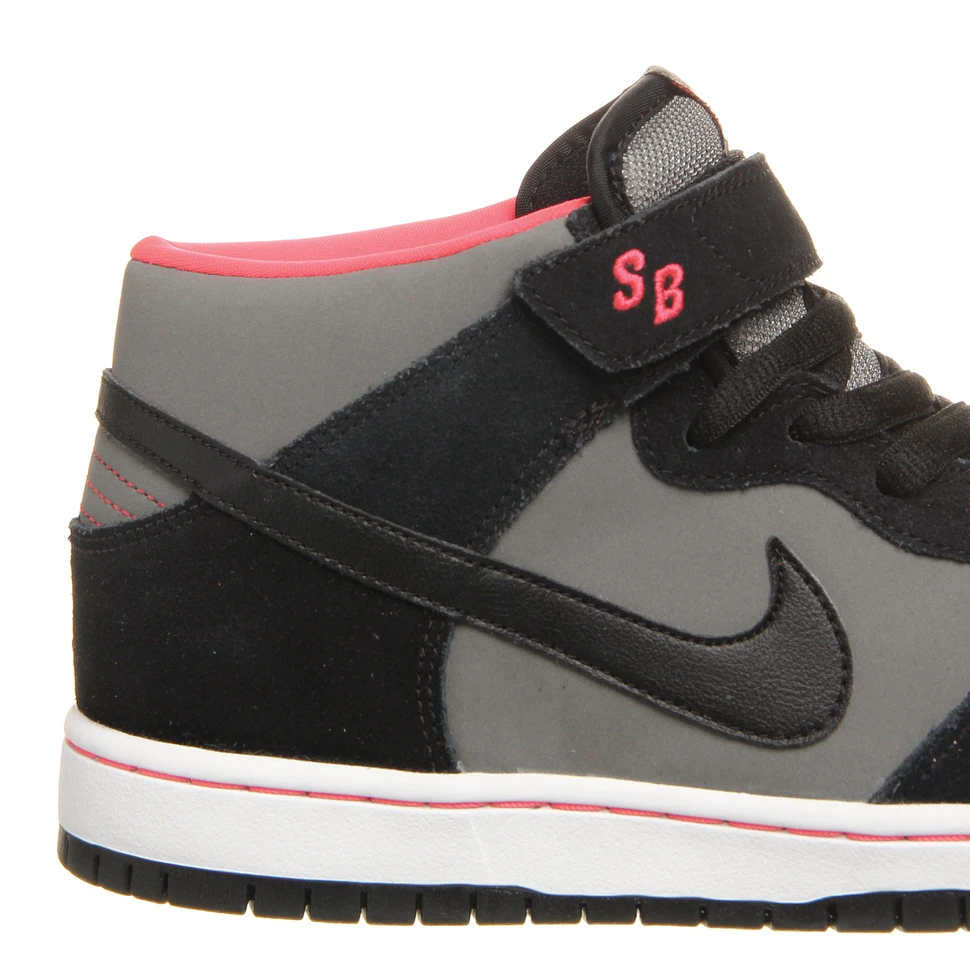 Nike SB - Dunk Mid Pro SB