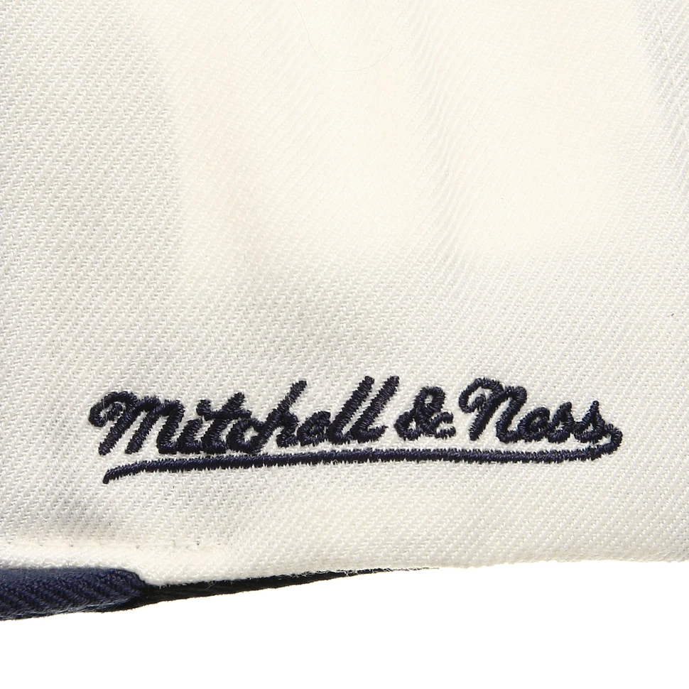 Mitchell & Ness - Georgetown Elite NCAA Snapback Cap