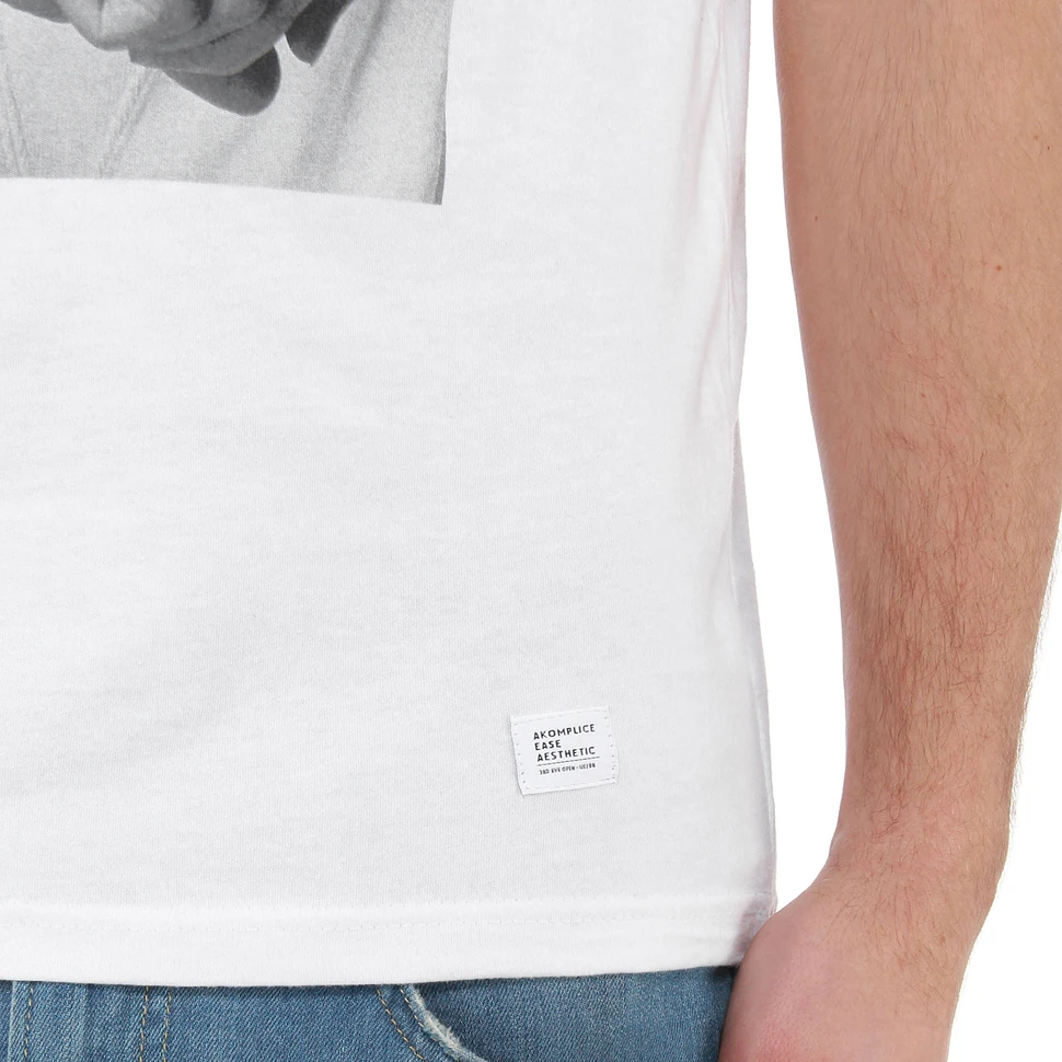 Akomplice x Sliks - Picasso T-Shirt