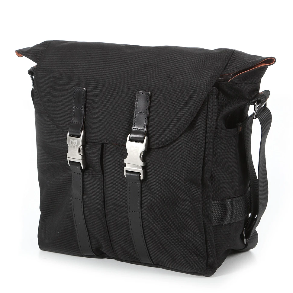 Tucker & Bloom - North To South Messenger Bag (20 x 12")