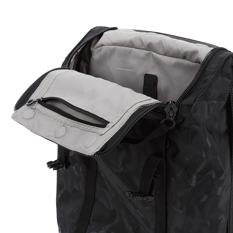 C6 - Slim Backpack 11"/15"