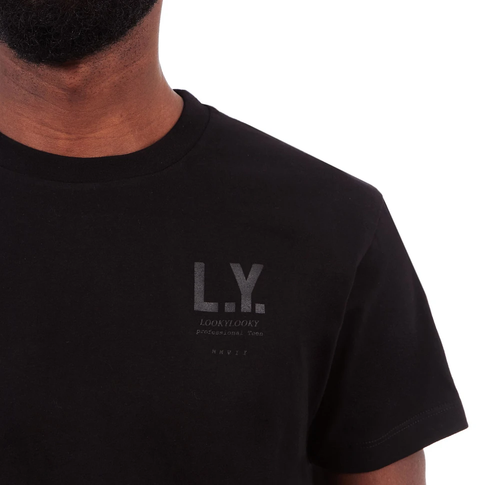 LookyLooky - Crew Love Is True Love 3 T-Shirt