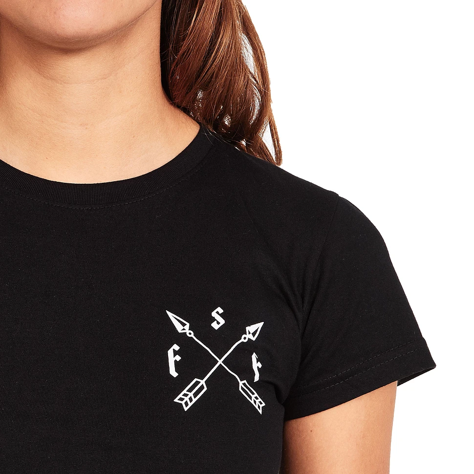 Feine Sahne Fischfilet - Niemand Muss Bulle Sein Women T-Shirt