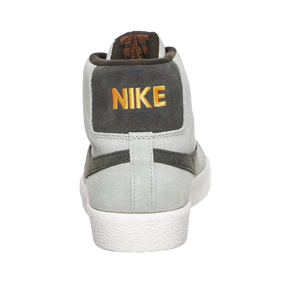 Nike SB - Zoom Blazer Mid