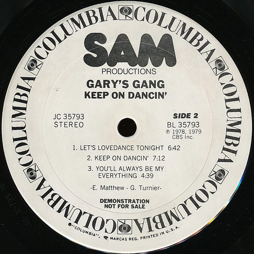 Gary's Gang - Keep On Dancin'