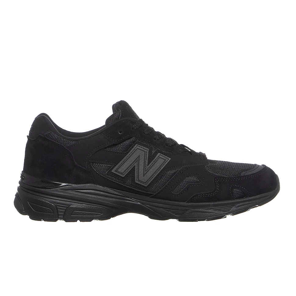 New Balance - M920 BLK Made in UK