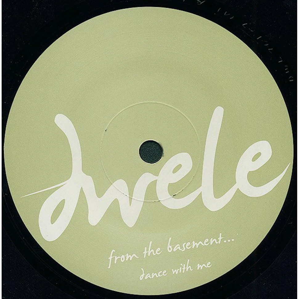 Dwele - From The Basement...