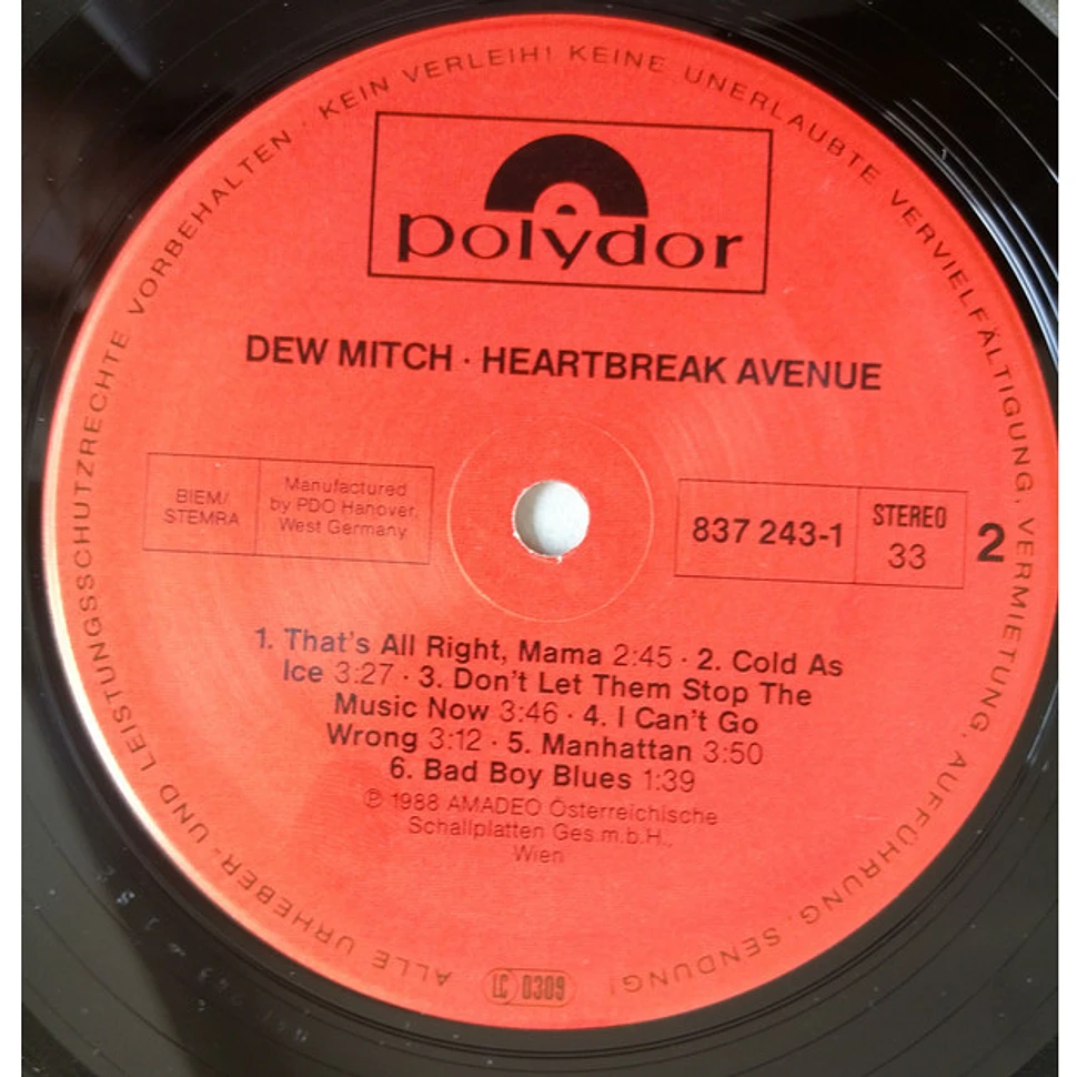 Dew Mitch - Heartbreak Avenue