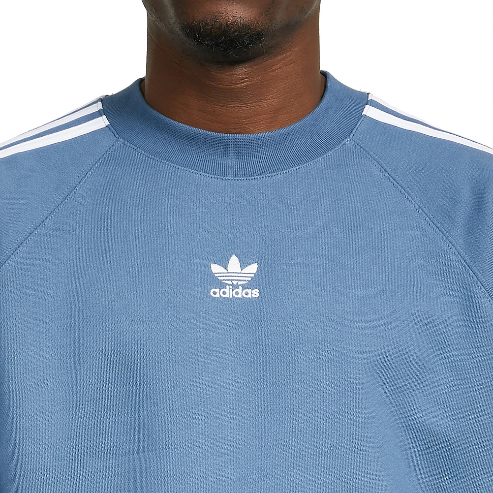 Толстовка H06687 adidas Rekive Crew это H06687 adidas в чистом виде