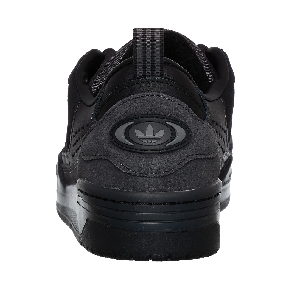 adidas - Adi2000 (Core Black / Utility Black / Utility Black) | HHV