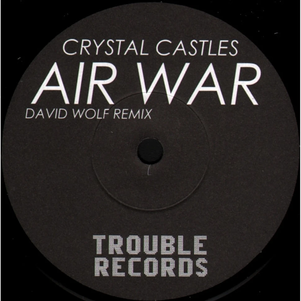 Crystal Castles - Air War