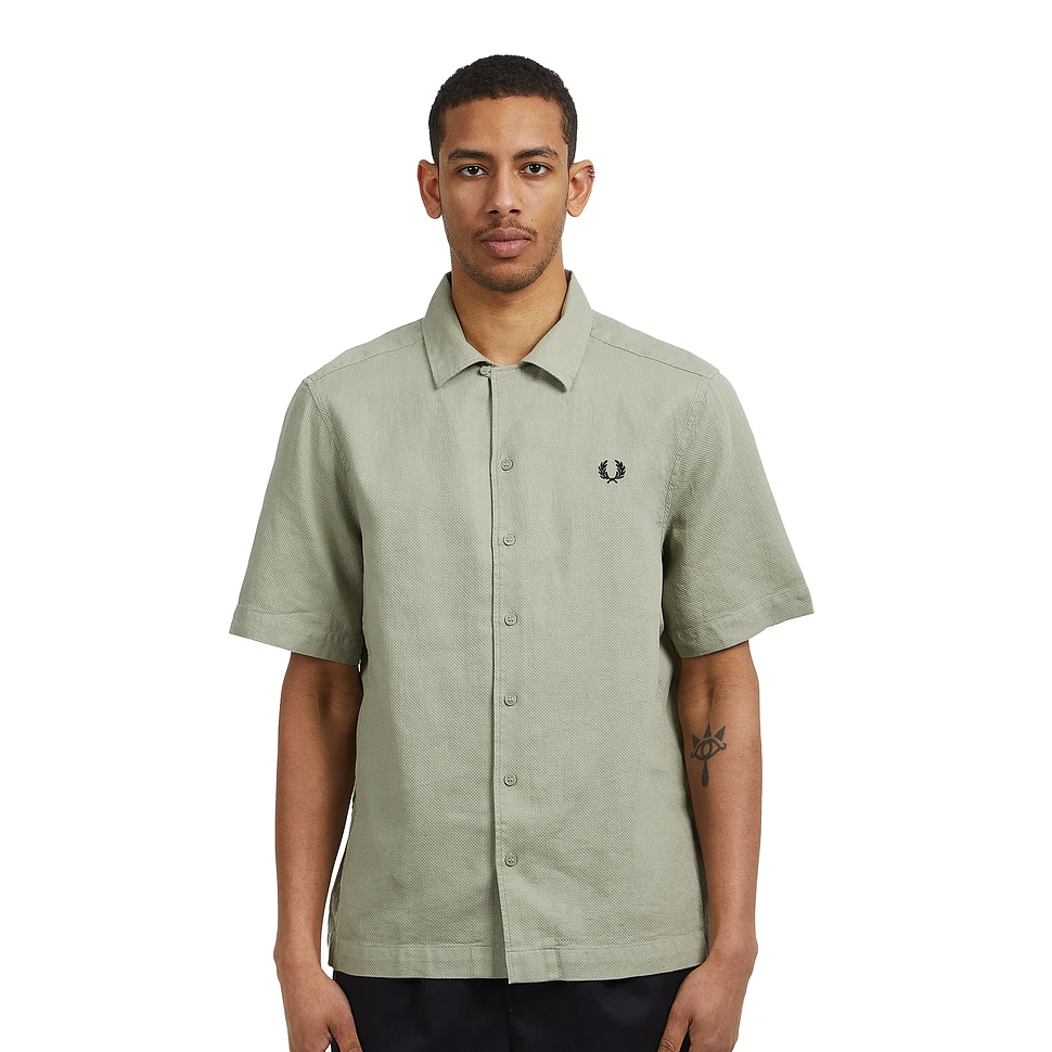 Fred Perry - Linen Revere Collar Shirt (Seagrass) | HHV