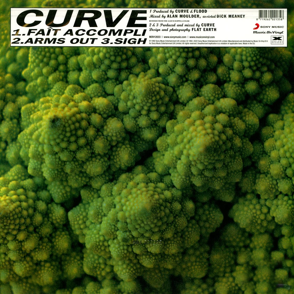 Curve - Fait Accompli