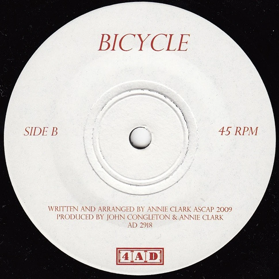 St. Vincent - Actor Out Of Work / Bicycle