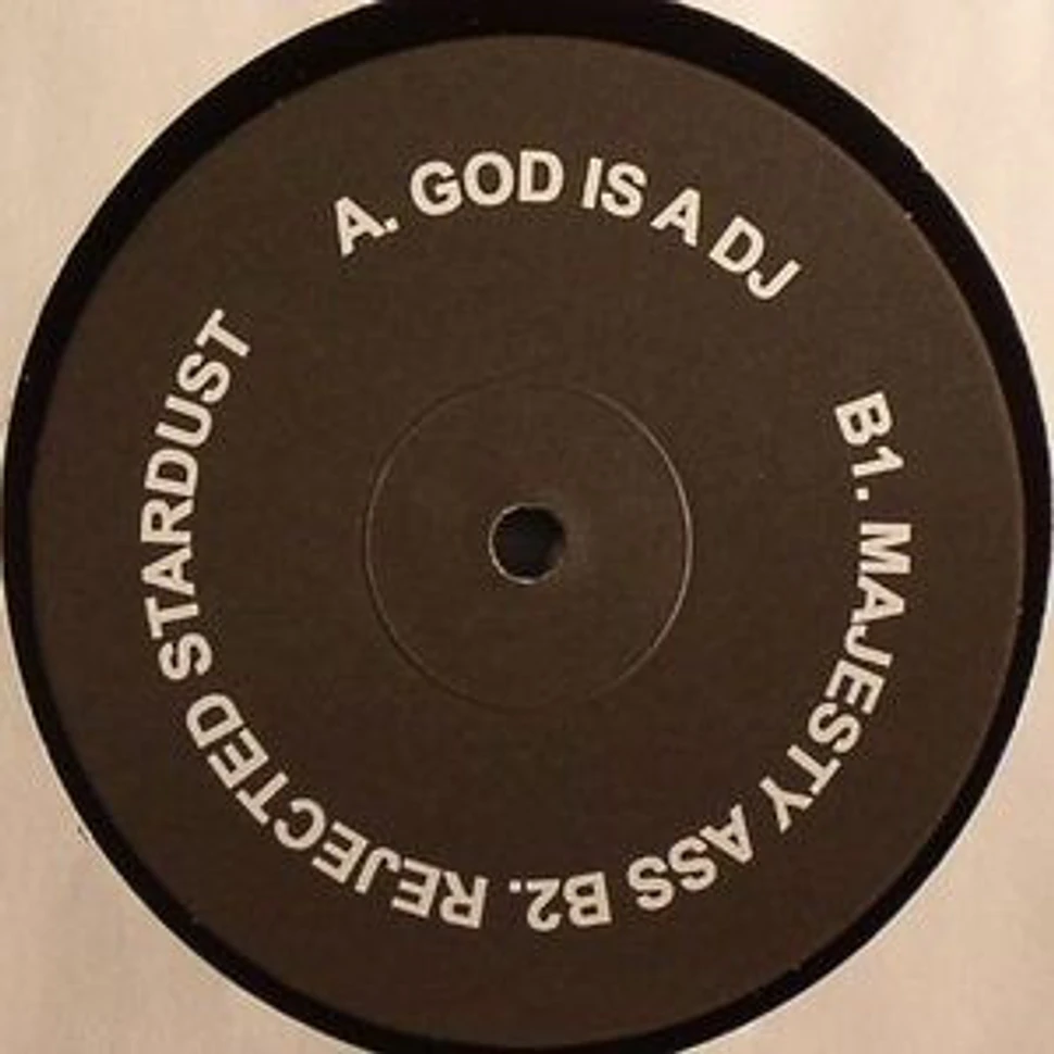 Boot Noir 1 - God Is A Dj