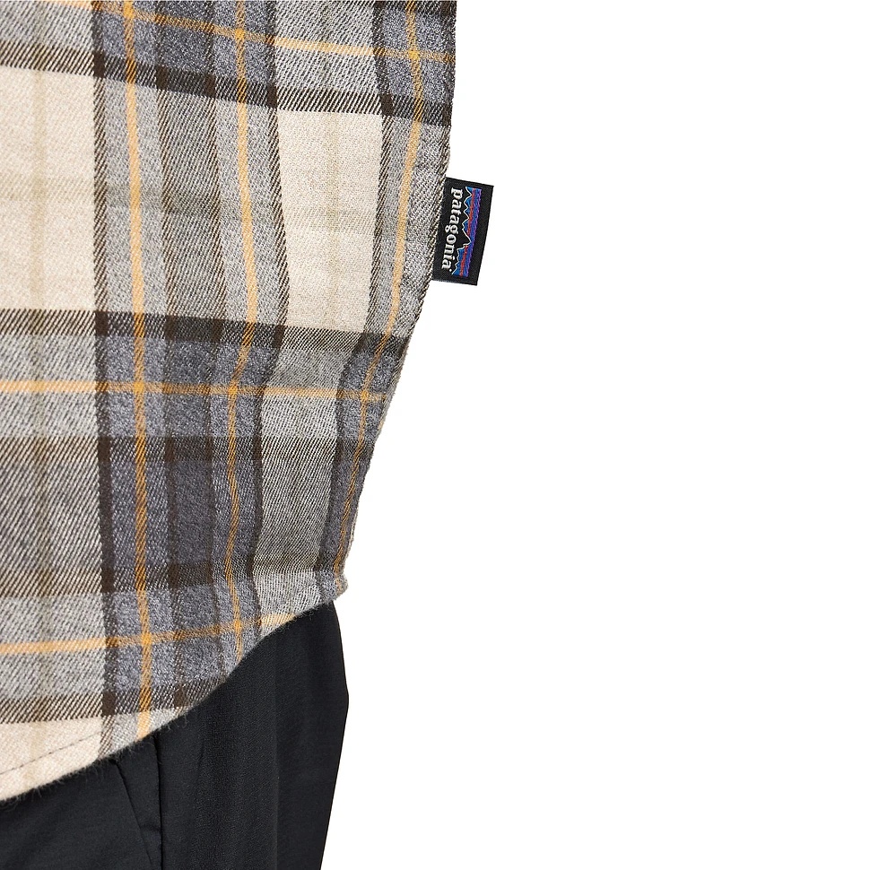 Patagonia - Long-Sleeved Lightweight Fjord Flannel Shirt