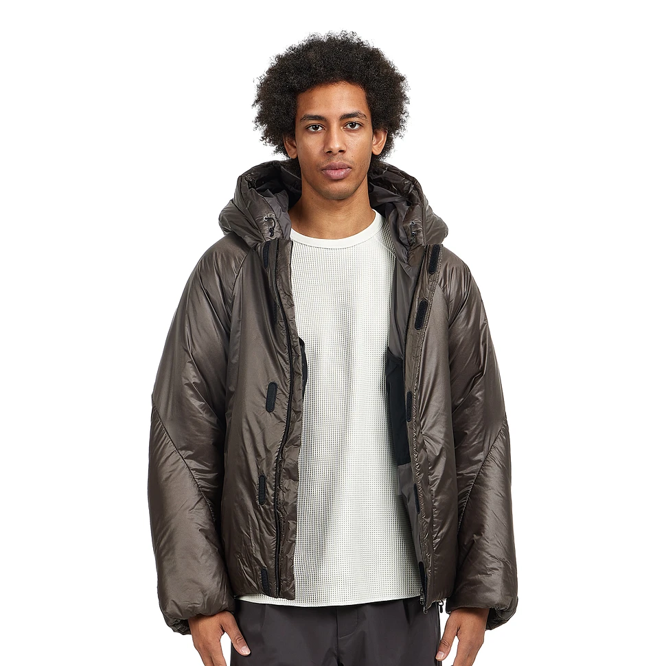 Goldwin 0 - Cloud Helicoid Parka