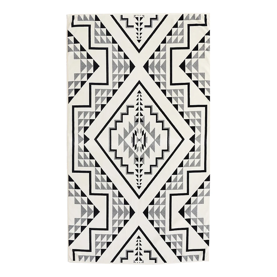 Pendleton - Oversized Jacquard Spa Towel