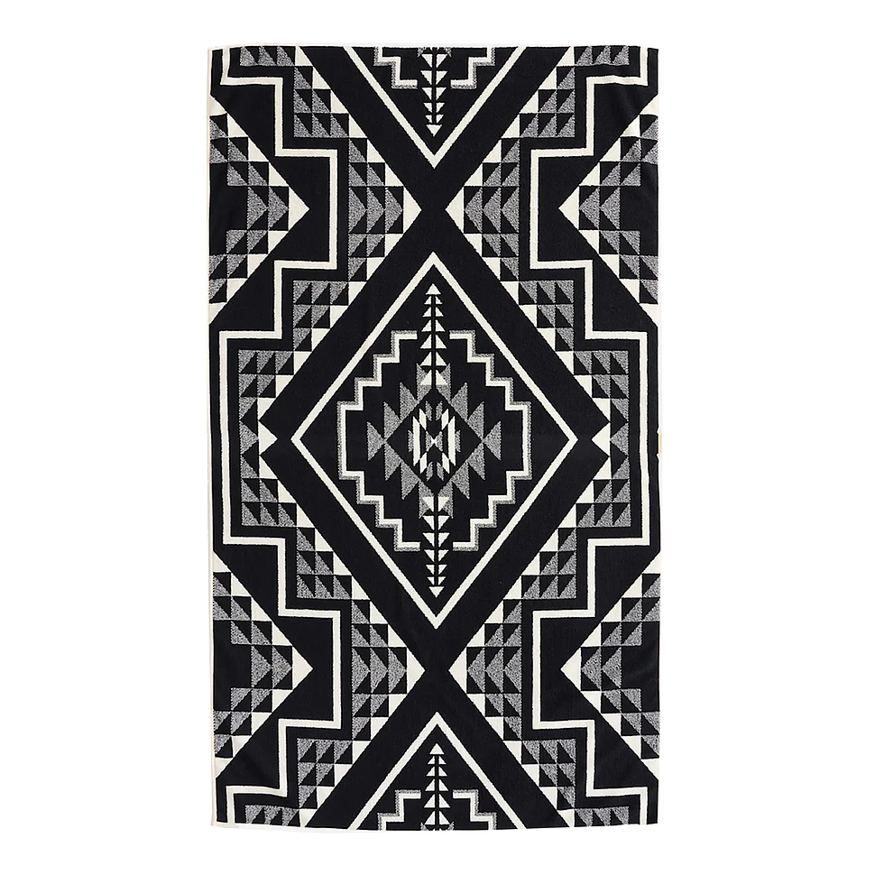 Pendleton - Oversized Jacquard Spa Towel