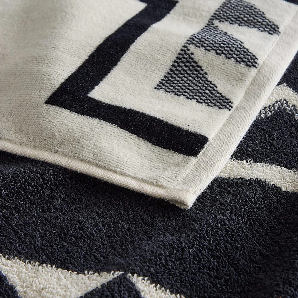 Pendleton - Oversized Jacquard Spa Towel