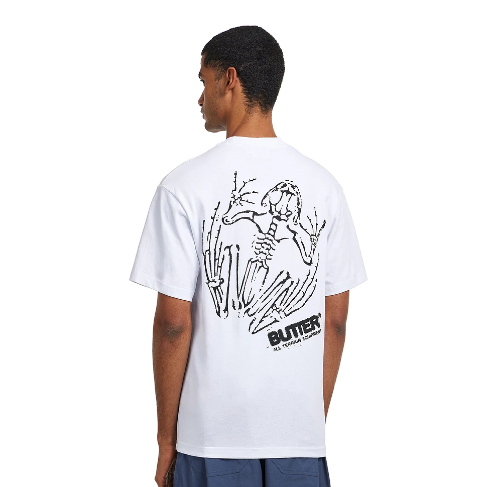 【BUTTER GOODS】 Fossil Tee, White BUTTER FOSSIL TEE - WHITE BGQ225D20601 - PLA Skateboarding