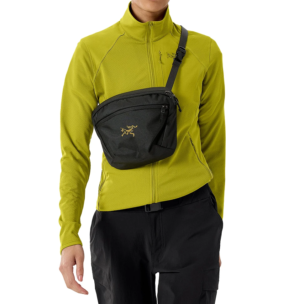 Arc'teryx - Mantis 2 Waist Pack (24 K Black) | HHV