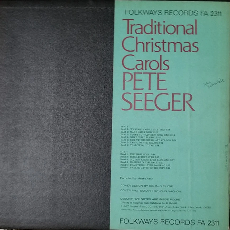 Pete Seeger - Traditional Christmas Carols