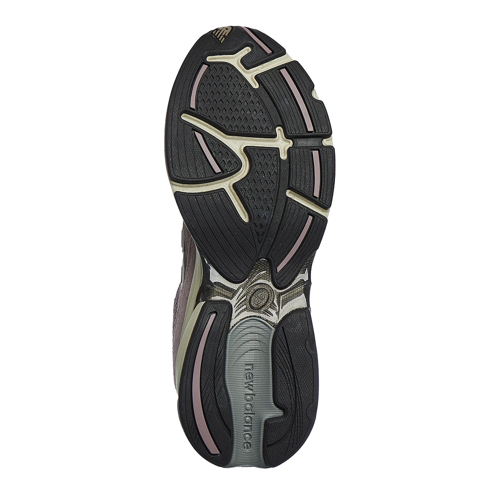 New Balance - U2010 WCC