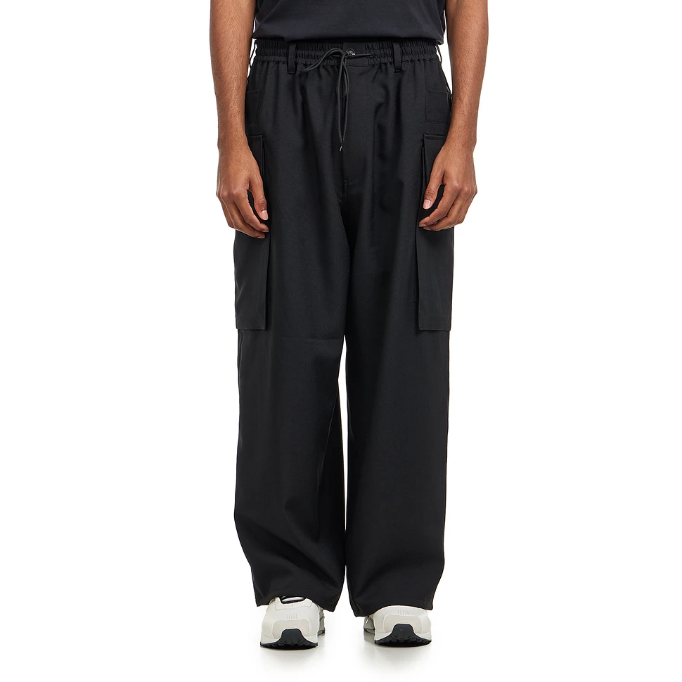 Y-3 M GABARDINE CARGO PANTS ブラック M Black M Washed Twill Cargo Pants by Y-3 on Sale