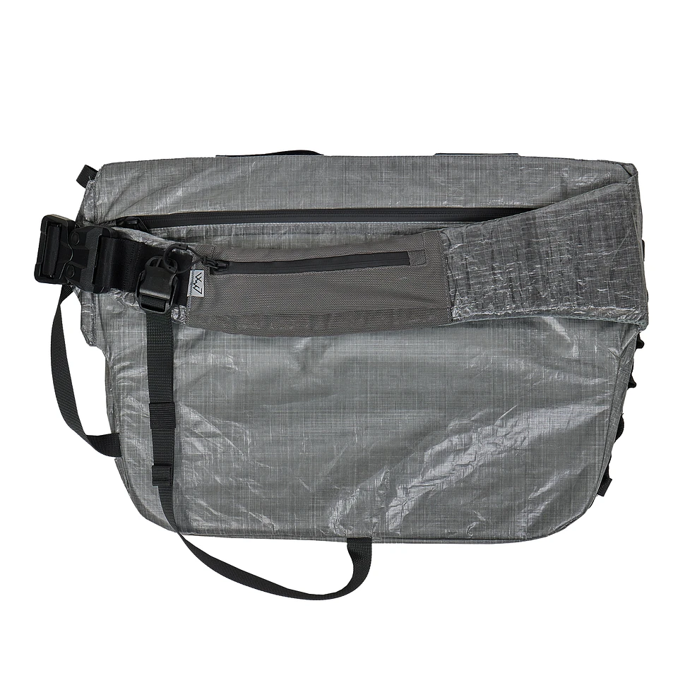 CMF Outdoor Garment - Messenger Bag Dyneema