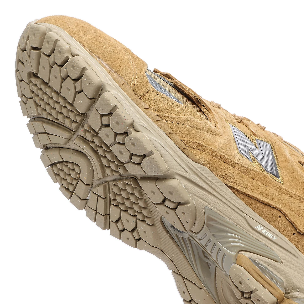 New Balance - U2002DX Gore-Tex