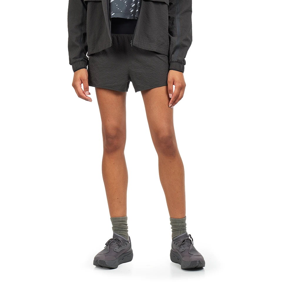 Performance Volt Shorts